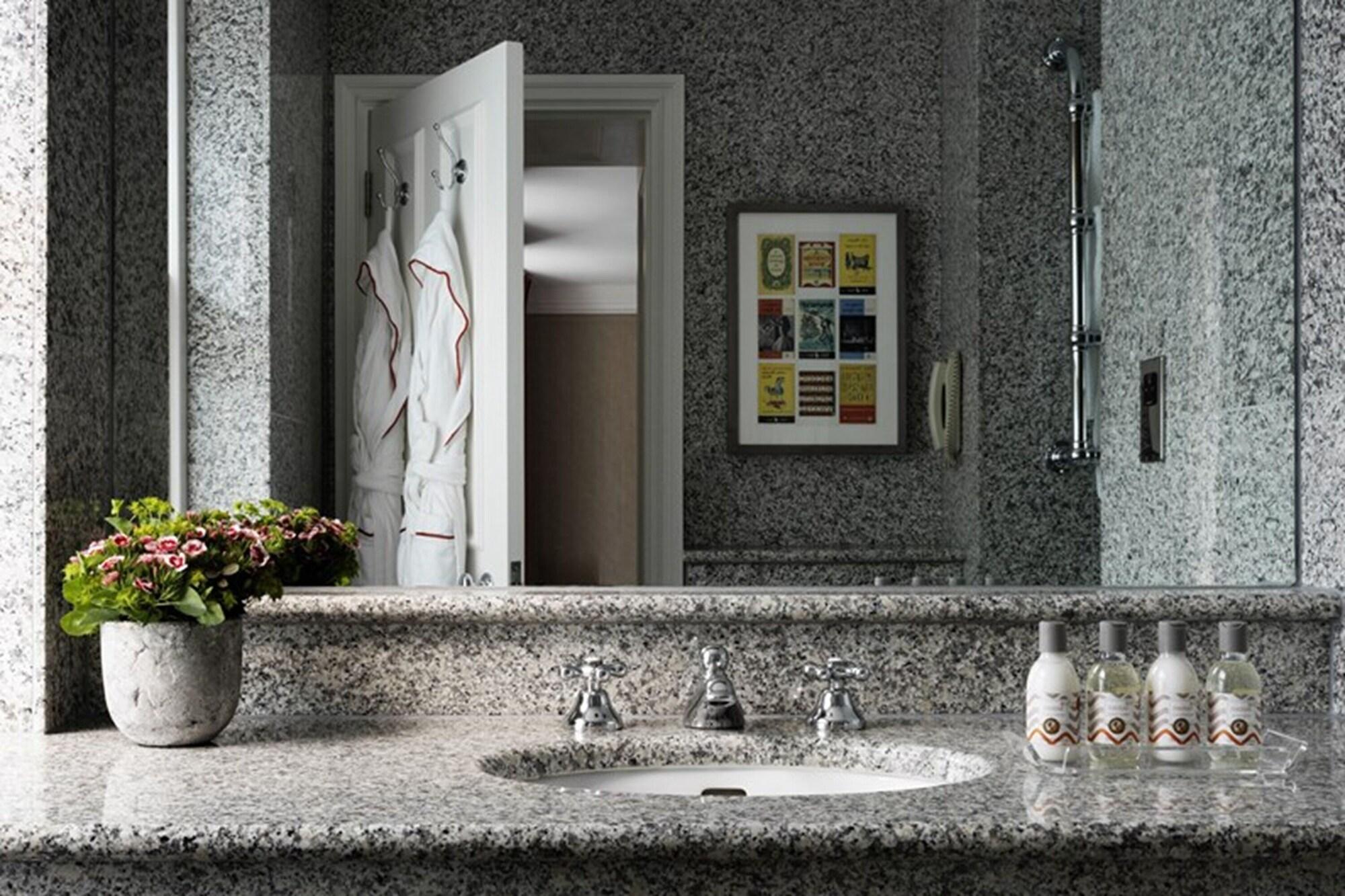 Отель Knightsbridge Hotel, Firmdale 5*